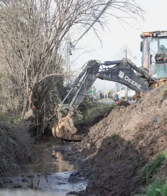 Municipio de Melipilla refuerza operativo preventivo ante lluvias y advierte por puntos críticos