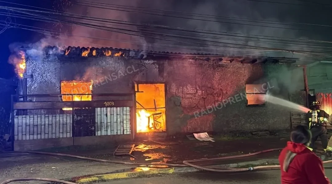 Trágico incendio en Talagante deja un adulto mayor fallecido