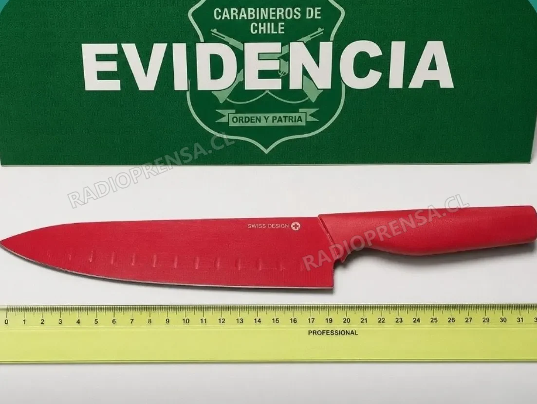 Carabineros de El Monte detienen a sujeto por porte de arma blanca
