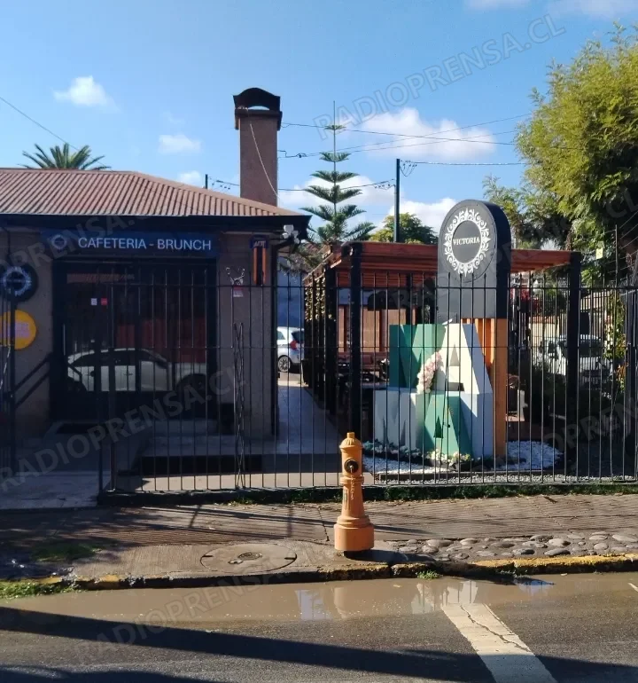 Carabineros investiga millonario robo en céntrica cafetería