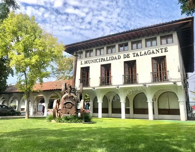Concejal de Talagante cuestionan falta de información sobre investigación por estafa a Talaeduca