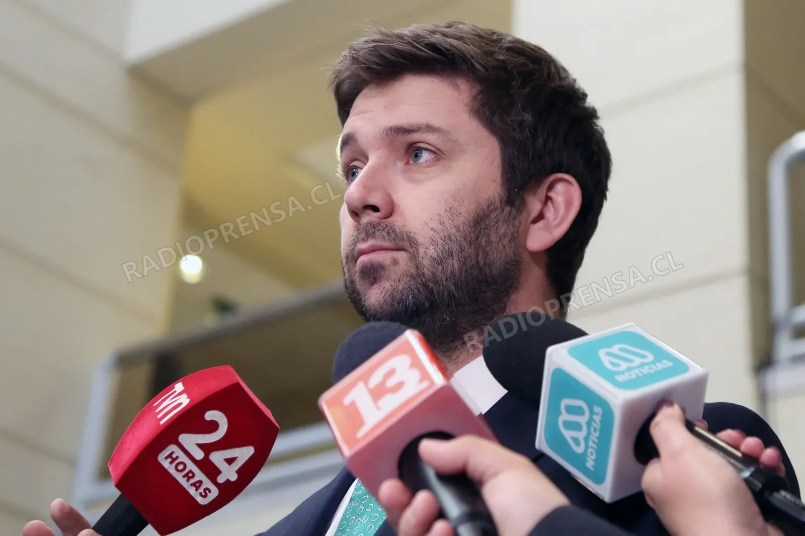 Diputado Coloma se abre a apoyar eventual Registro de Vándalos: “El que destruye lo público no puede seguir recibiendo beneficios como si nada”