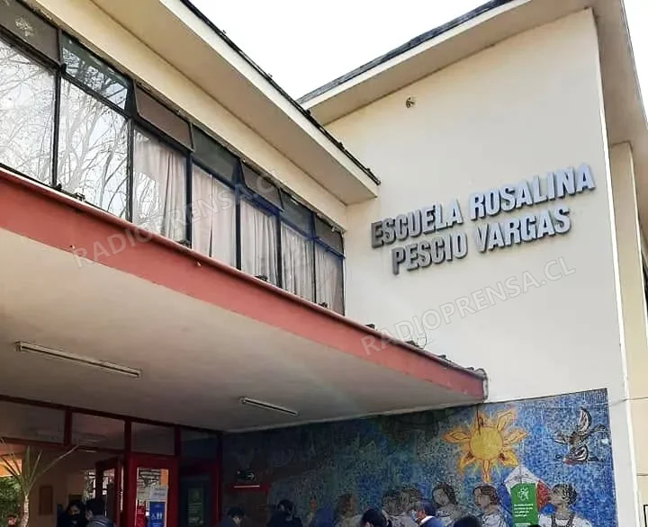 Colegio Rosalina Pescio Vargas de Peñaflor denuncia ante la PDI publicaciones anónimas en redes sociales