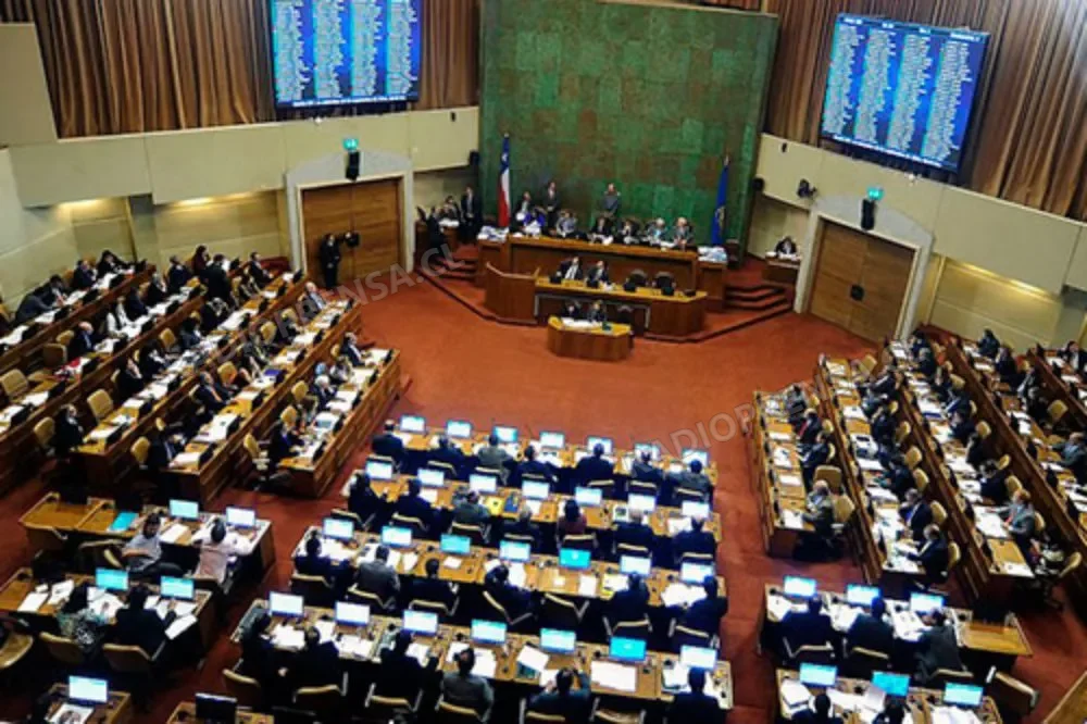 Diputados Coloma y Achurra chocan en sus balances tras la Cuenta Pública del Presidente Kast