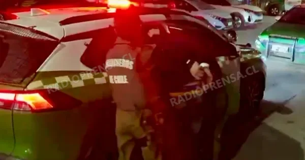 Carabineros e inspectores municipales realizan ronda de intervención en María Pinto: cuatro personas fueron detenidas