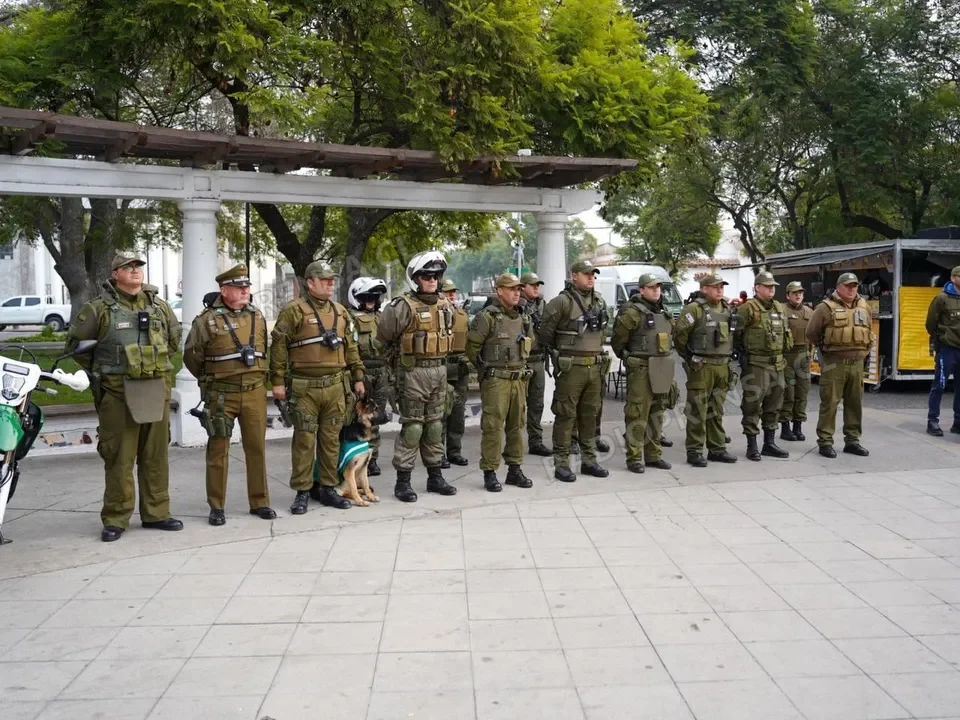 Carabineros y Seguridad Municipal realizan masiva ronda preventiva en sectores estratégicos de Talagante