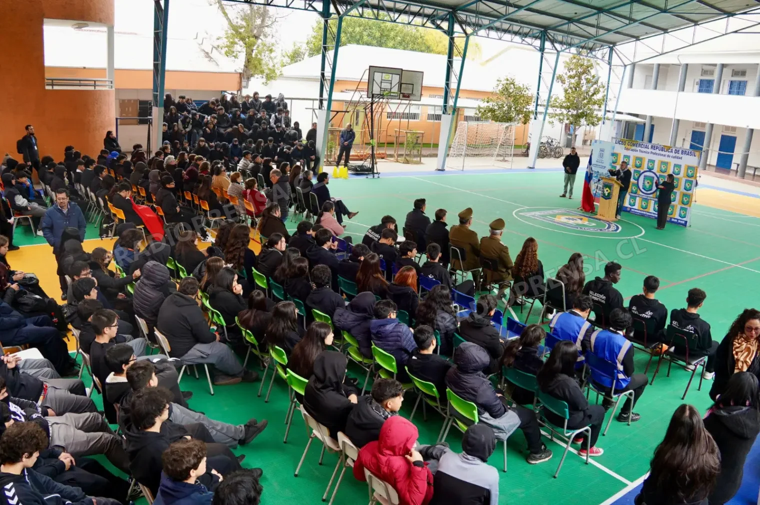 Alcalde Rodrigo Cornejo inauguró nueva cancha para potenciar el deporte infantil en Peñaflor