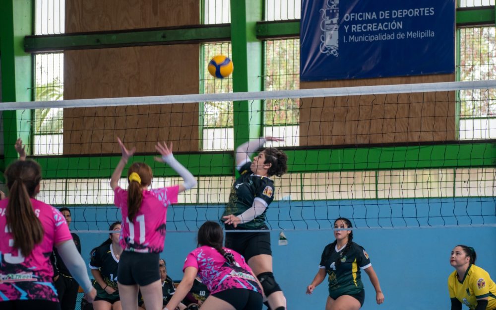 Comenzó a desarrollarse la liga municipal de Voleibol