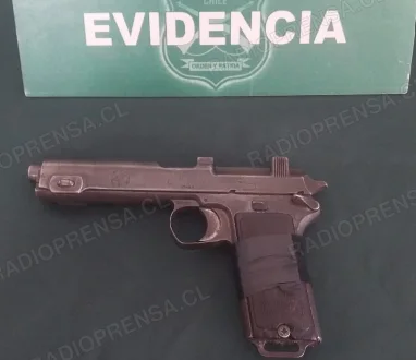 ​Detienen a hombre por amenazar a transeúntes con arma de fuego en Isla de Maipo