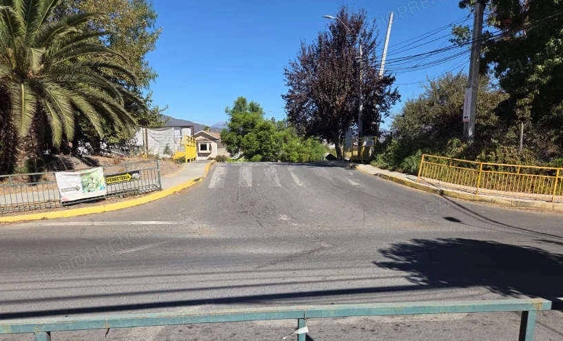 Inician trabajos de reparación en el Puente Villa Galilea en Melipilla