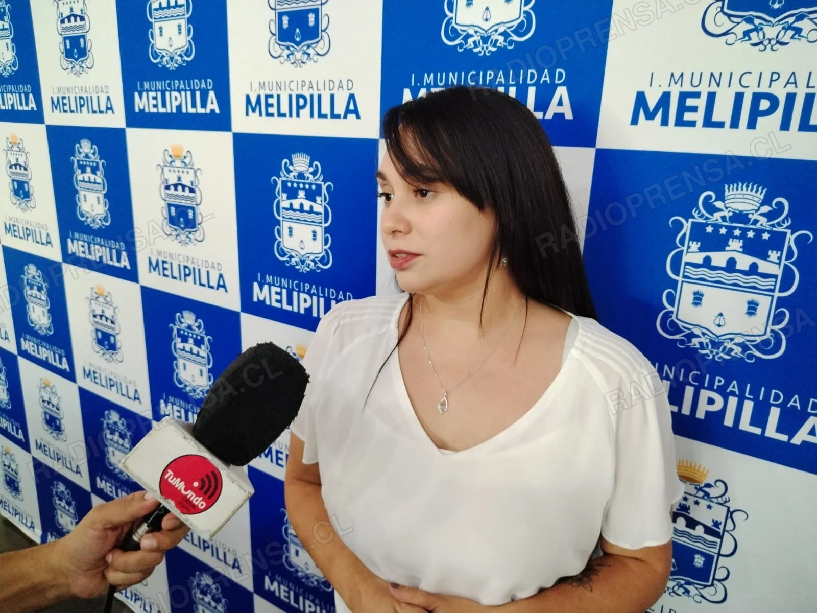 Concejala Palacios solicita informe detallado sobre impacto del alza de combustibles en presupuesto municipal de Melipilla