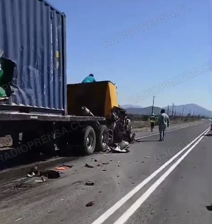 Accidente en la Ruta de la Fruta cobra la vida de dos mujeres en sector Longovilo