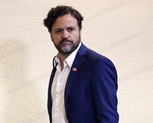 Diputado Achurra advierte riesgos fiscales por acuerdos alcanzados entre el gobierno y los camioneros