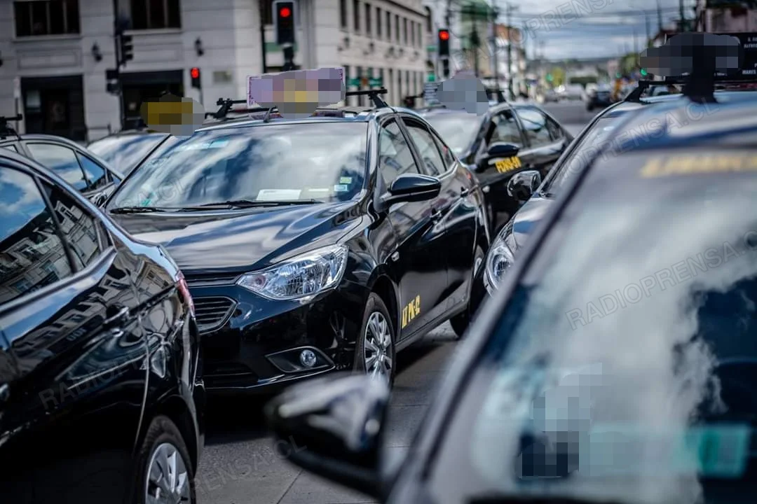 Gremio de colectivos de Melipilla califica de insuficiente bono del Gobierno y no descarta movilizaciones por alza de combustibles