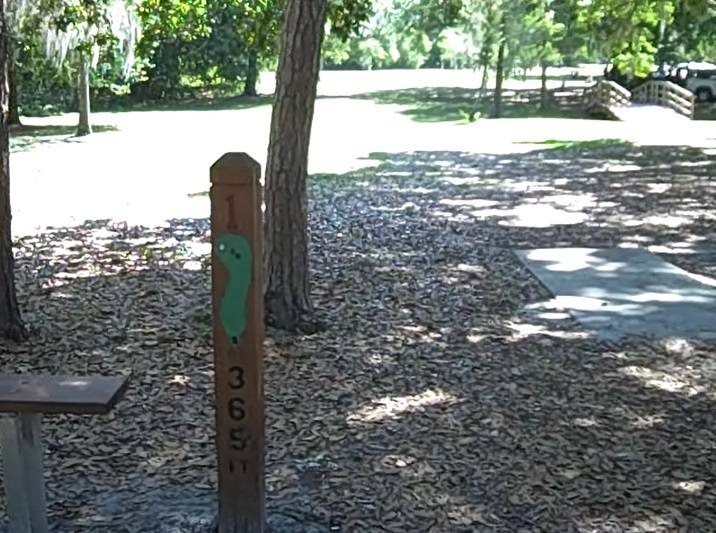 Edward Medard Park DGC disc golf course in Plant City, Florida