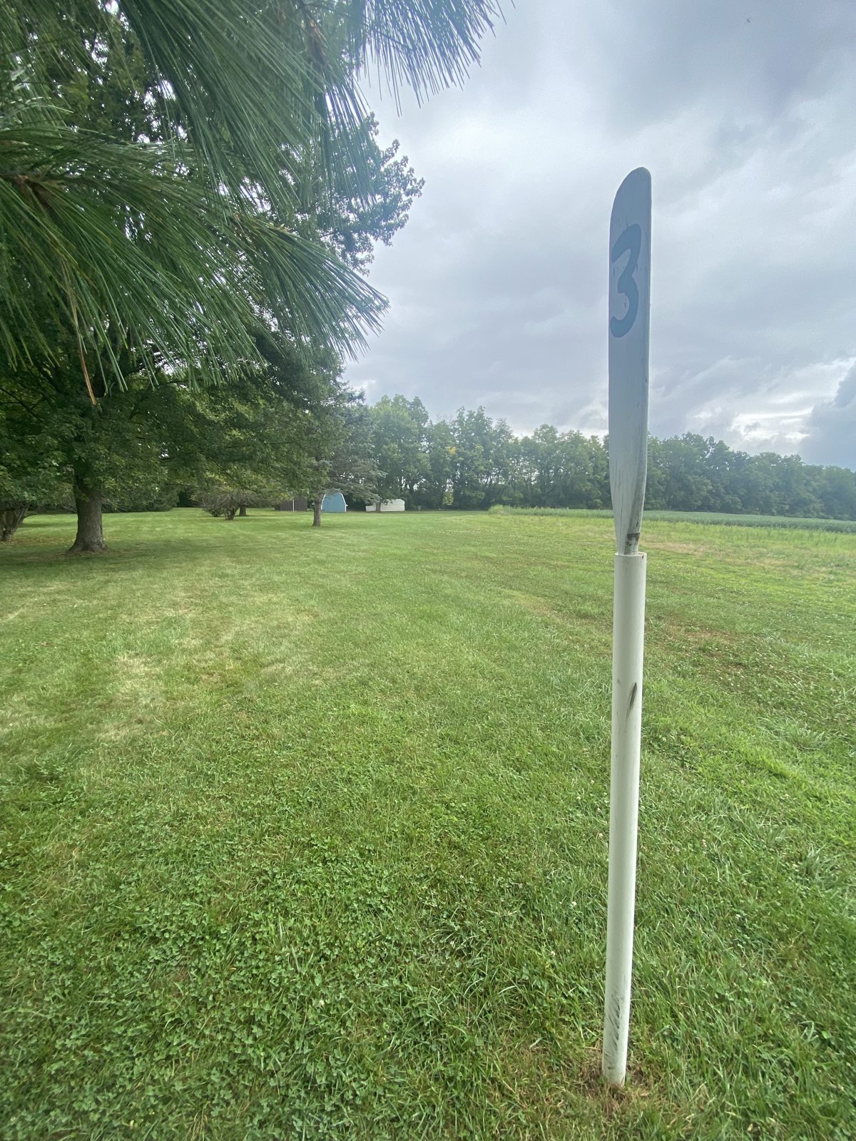 Quakerhaven disc golf course in Syracuse, Indiana