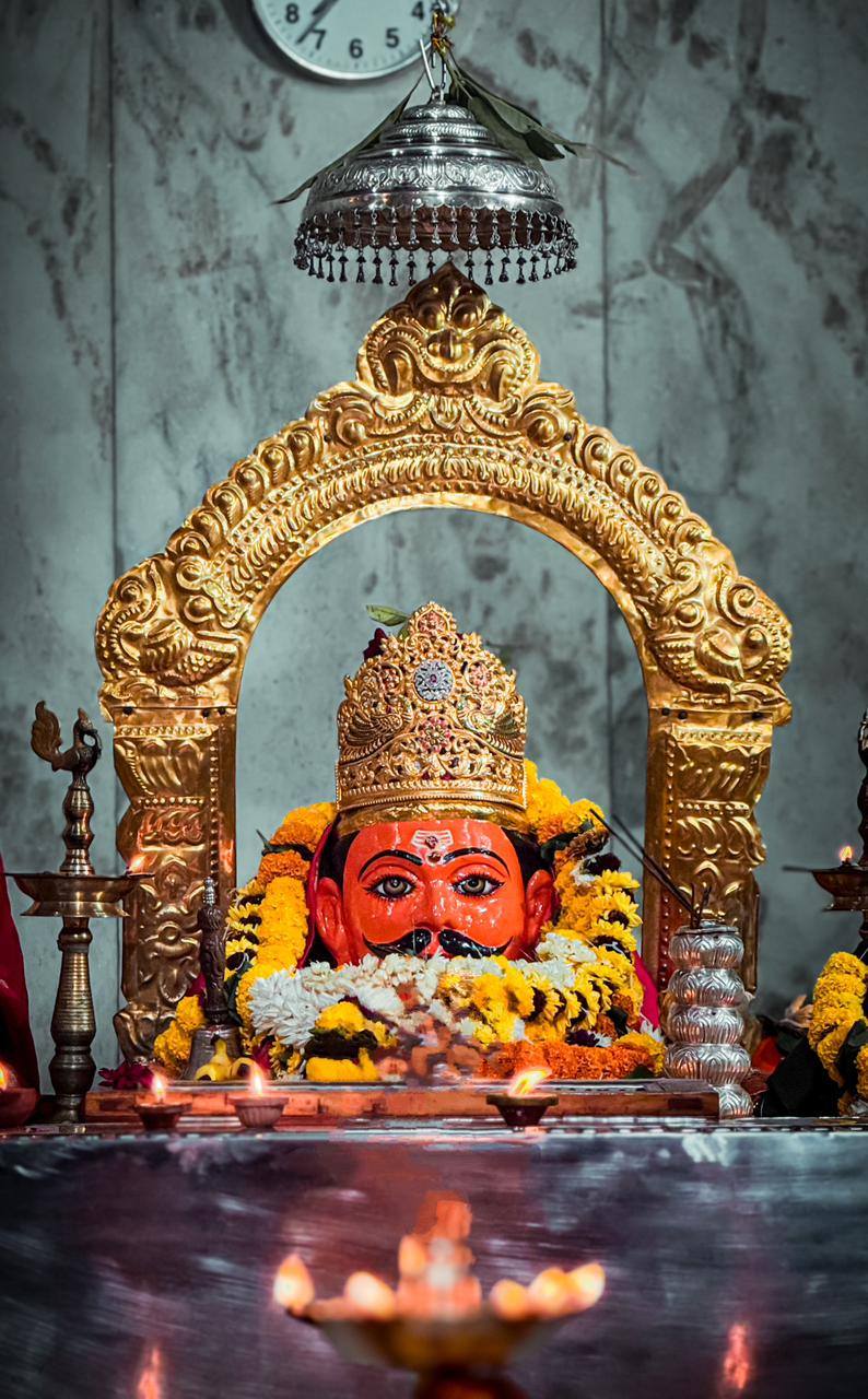Shri Dhavir Maharaj Mandir in Roha, Raigad