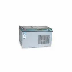 Centrifuges