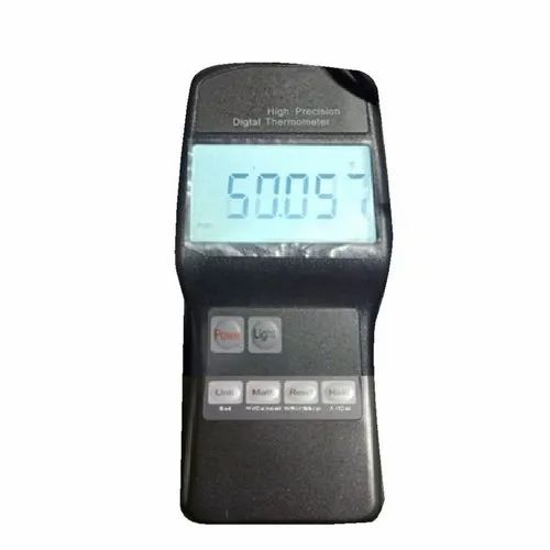 High Precision Digital Thermometer
