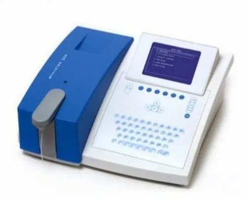 Elitech Breath Analyser Microlab 300 Biochemistry Analyzer, For Hospital, Assays: Clinical Chemistry