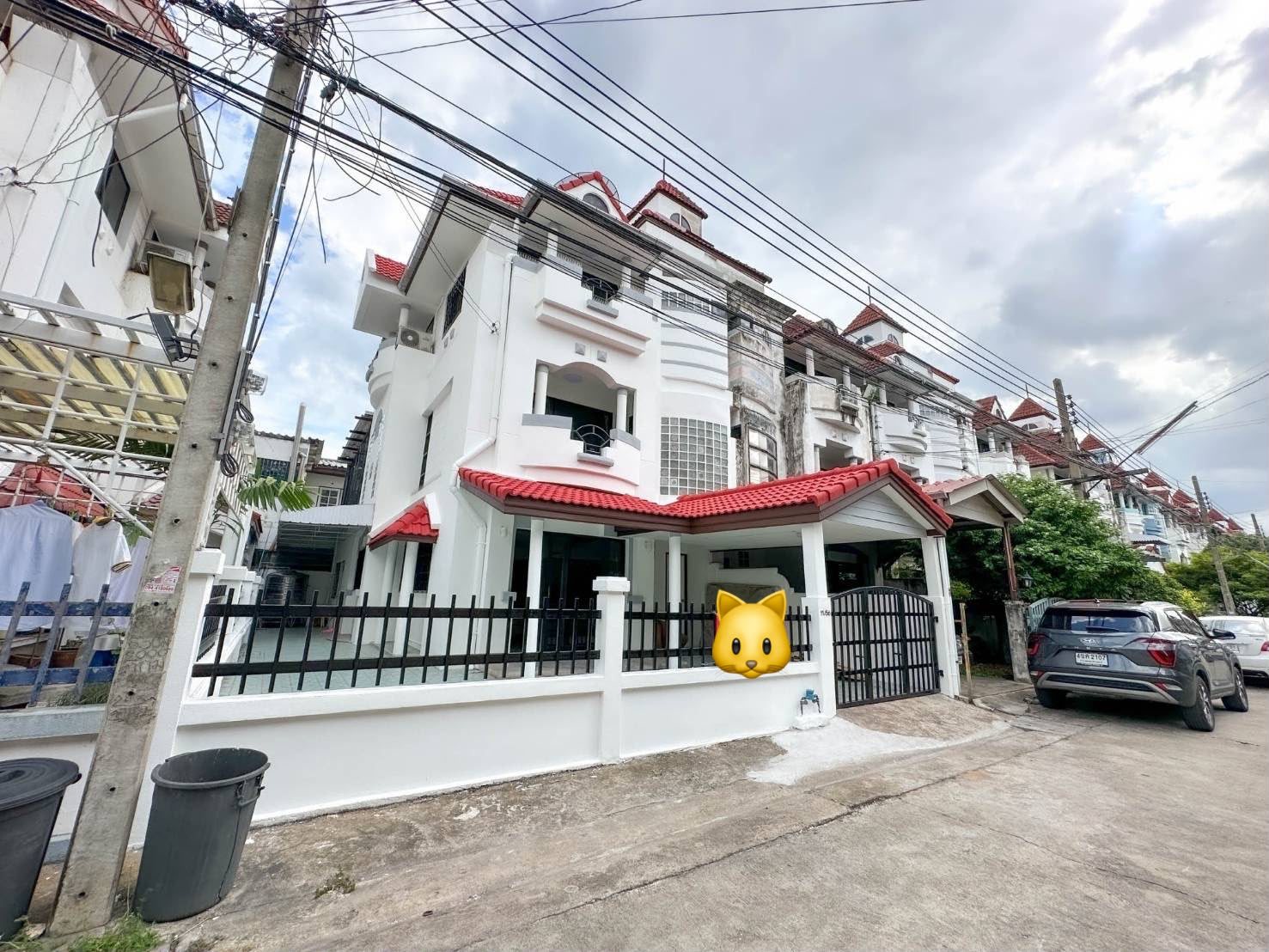 For Rent/Home Avenue Village (Soi Prawit and Puan 16 / Sukhumvit 101/1)