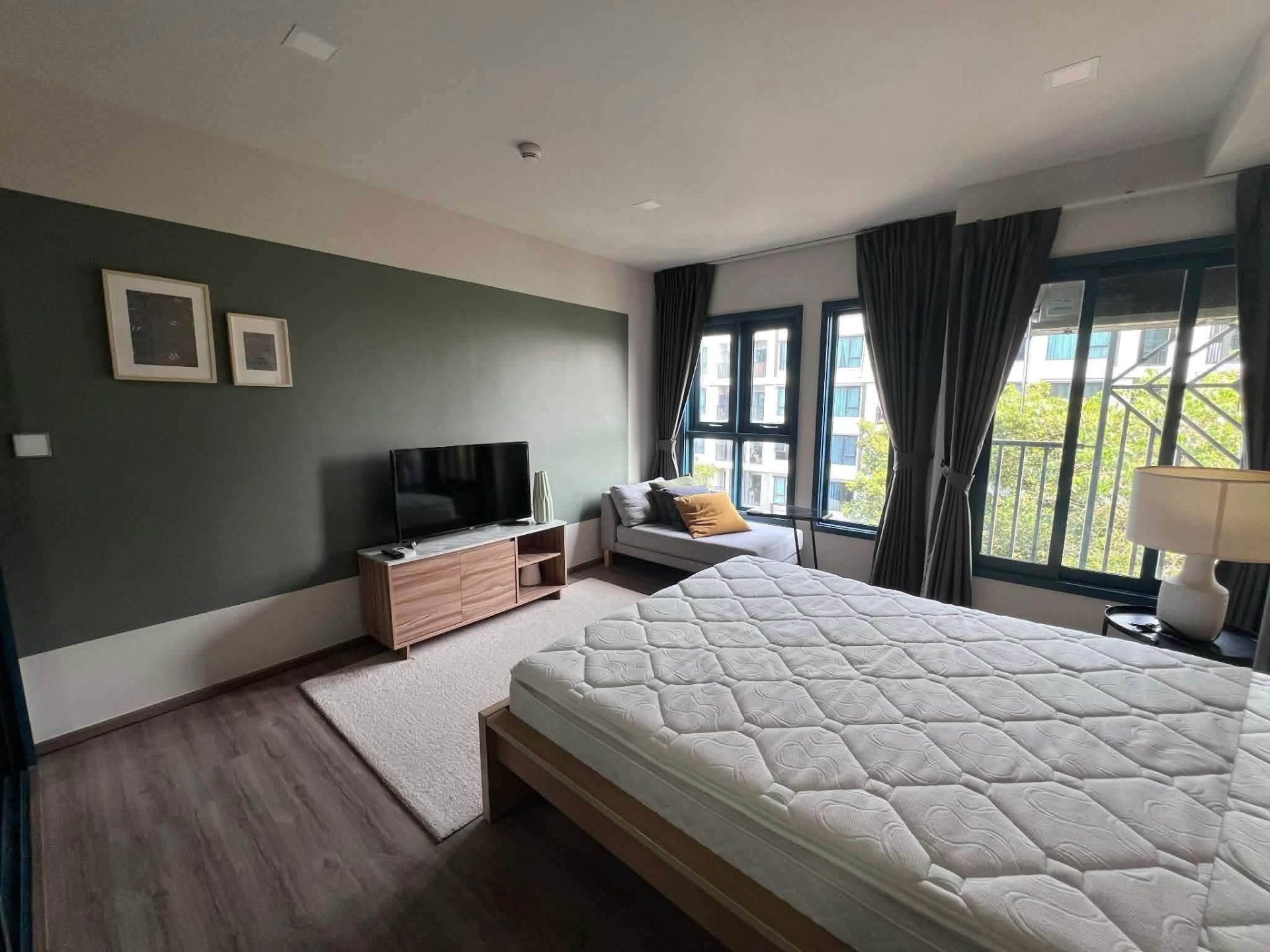 For Rent/Condo The Base Sukhumvit 50