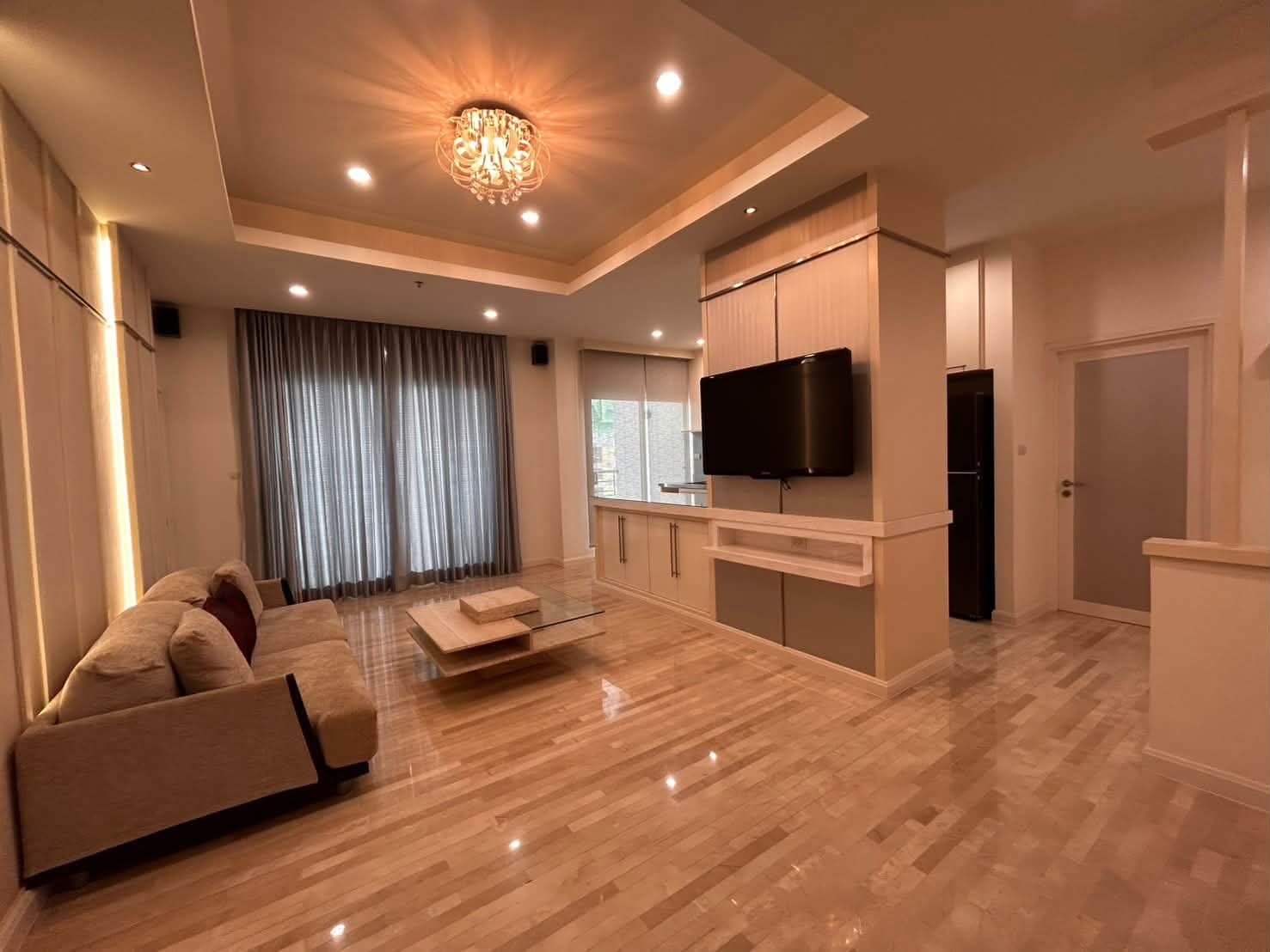 Penthouse at Supalai Park Kaset