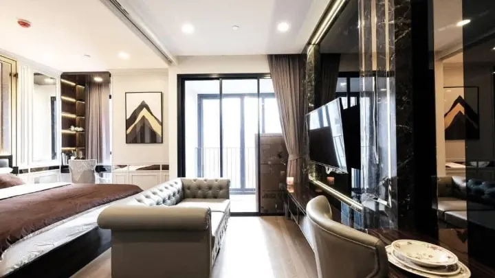 Ashton Chula-Silom