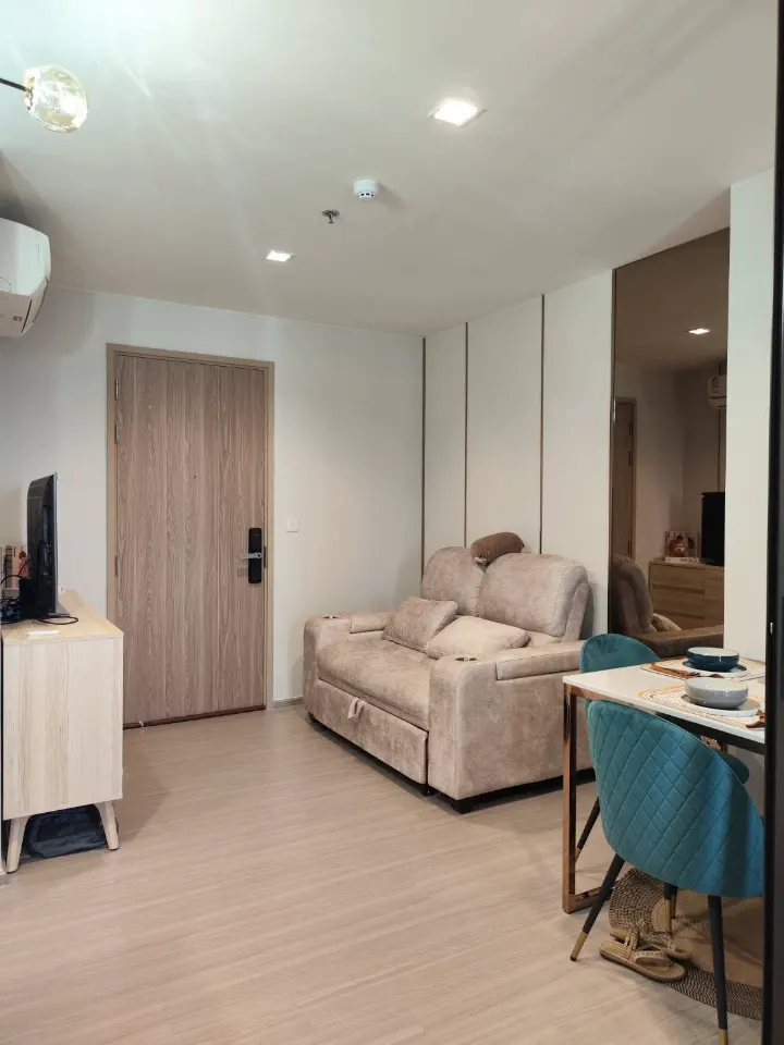 Life Sathorn Sierra