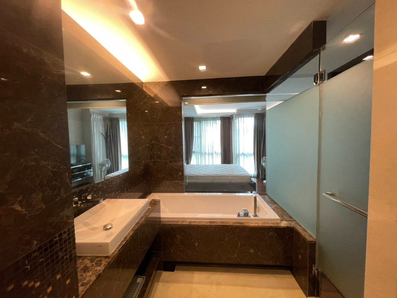 The Address Sukhumvit 61
