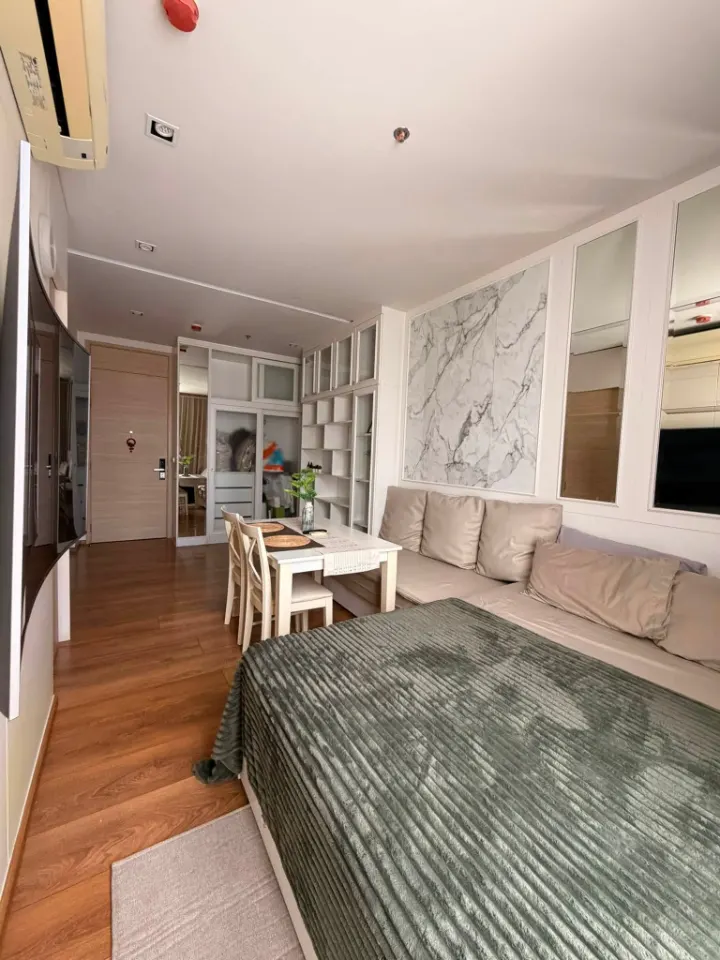 Park Origin Phrom Phong