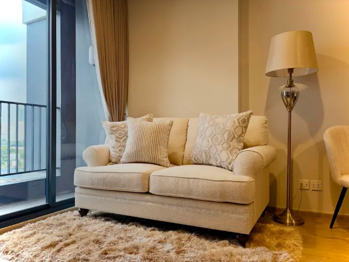 THE CROWN Residences