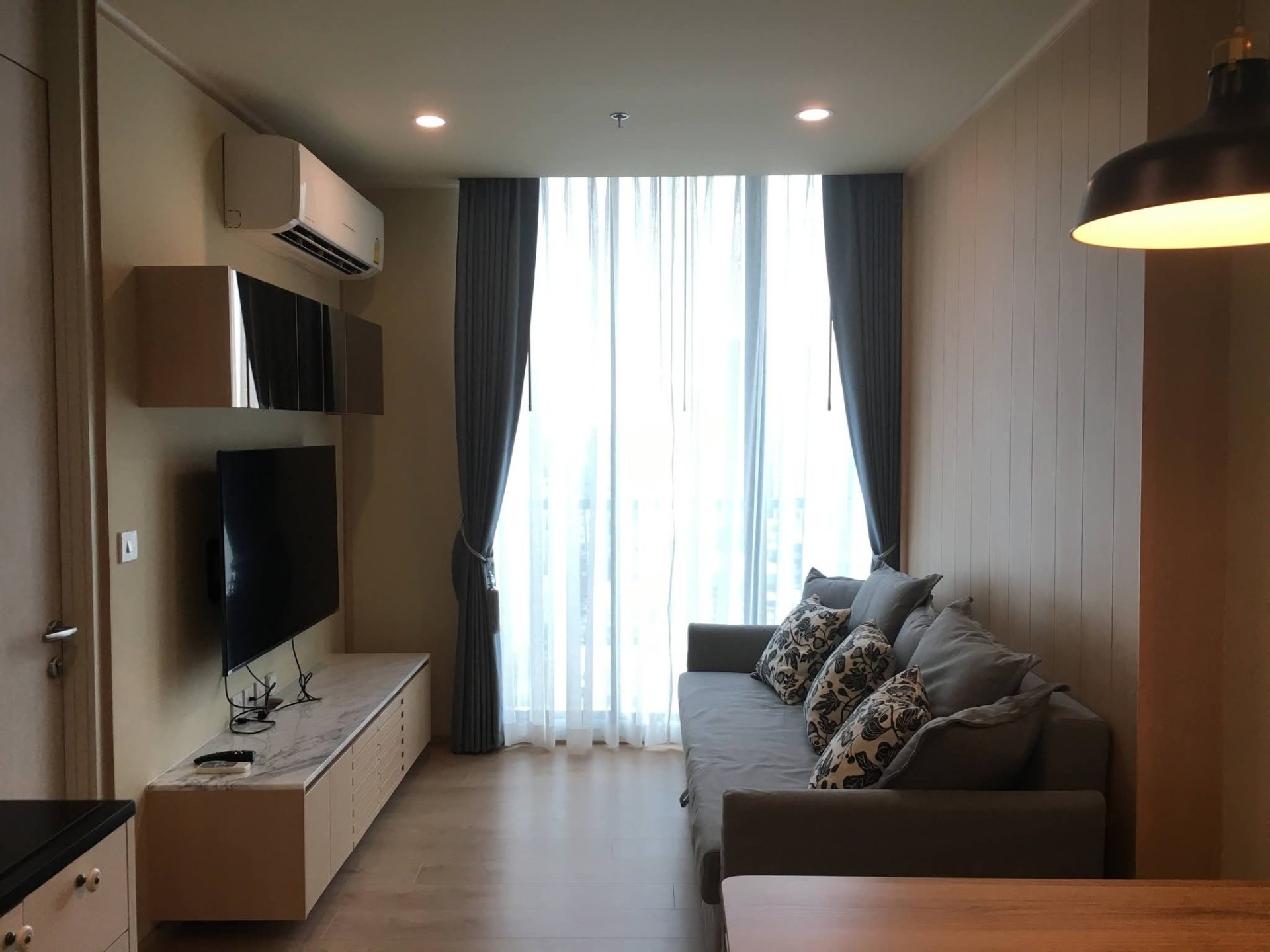 For Rent/Noble Recole