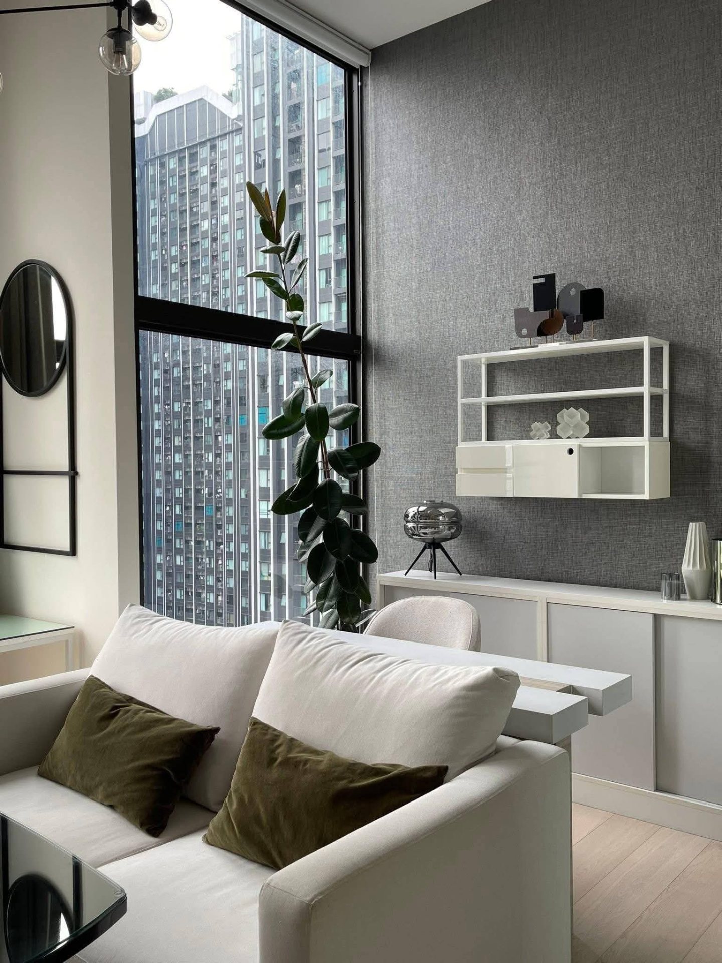 Chewathai Asoke Residence Condo