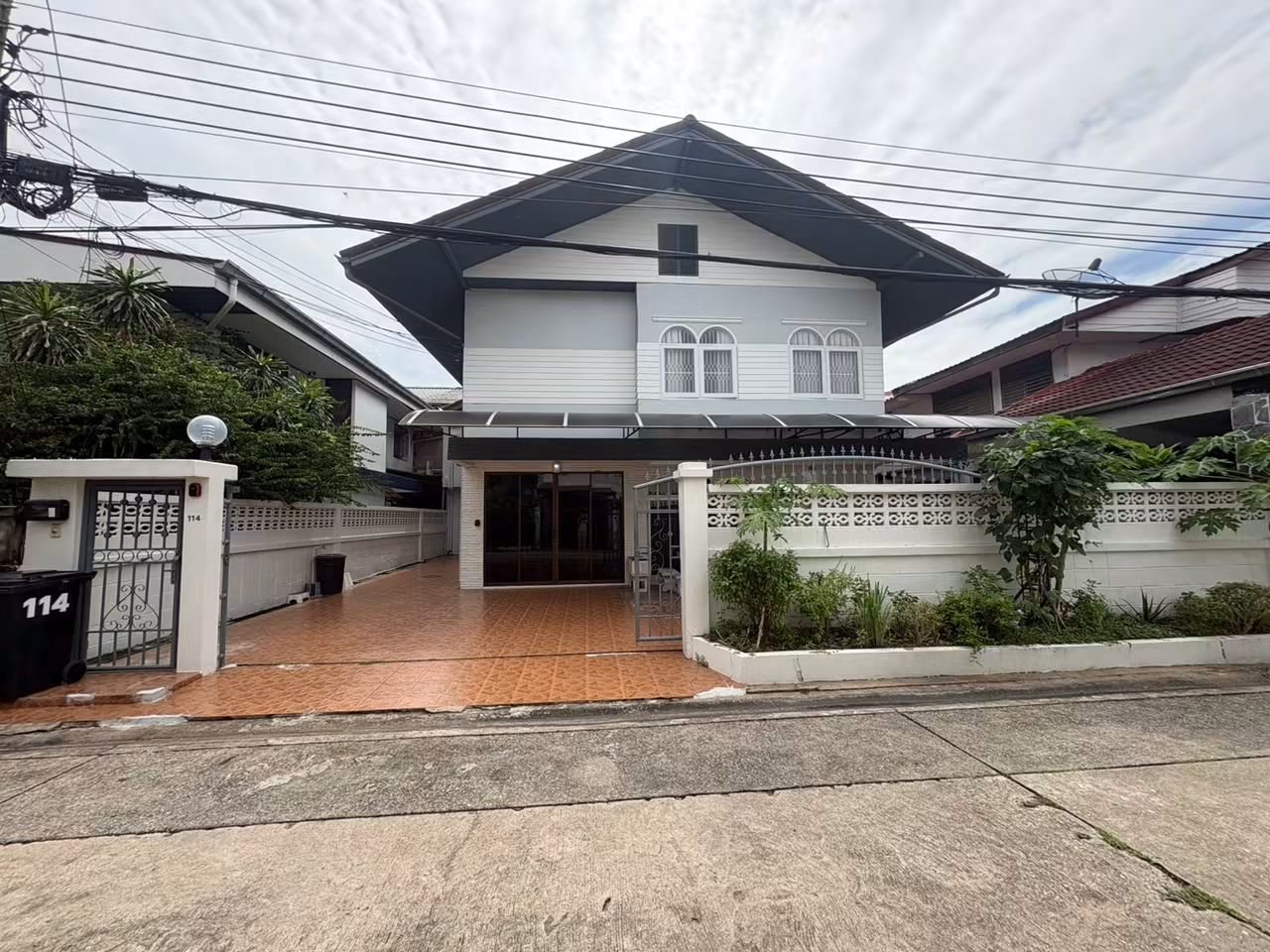 Detached House for Rent in Ratchada–Huai Khwang