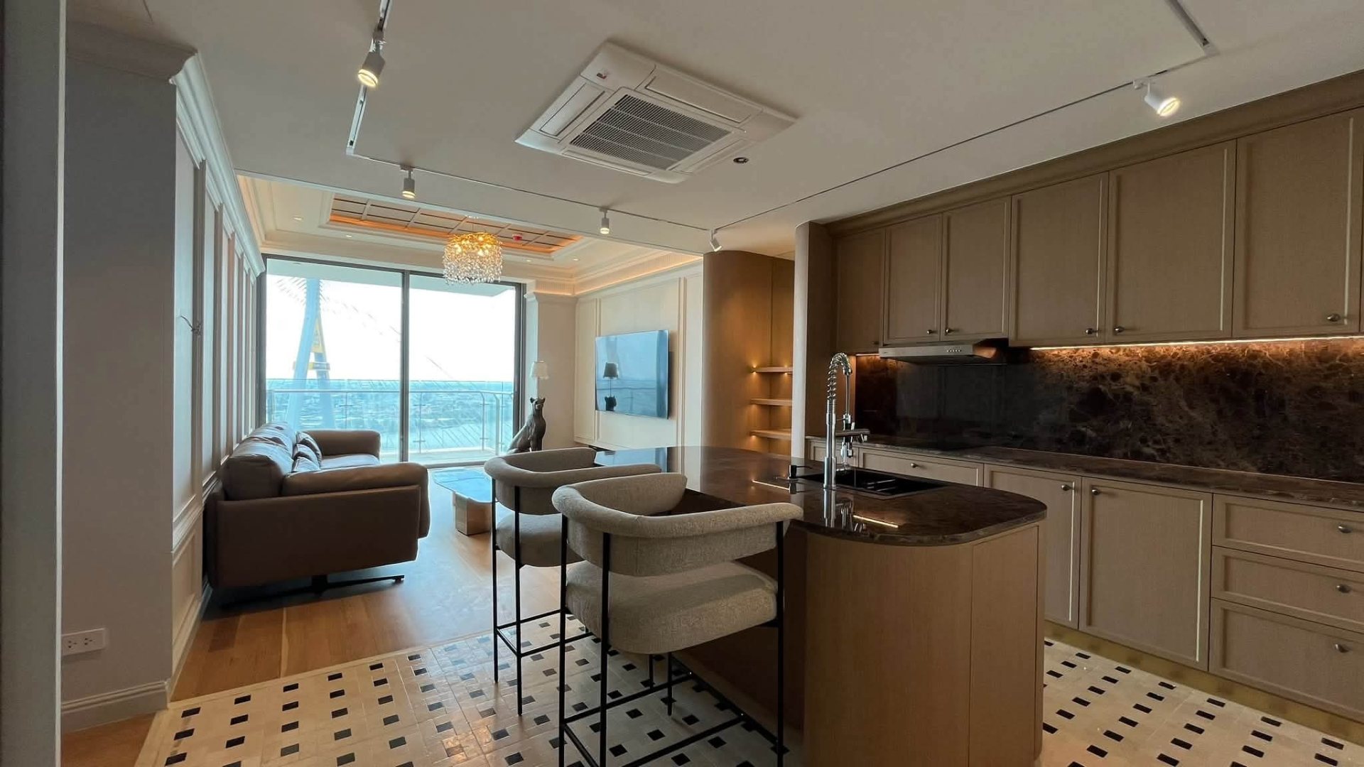 The Pano, Rama 3