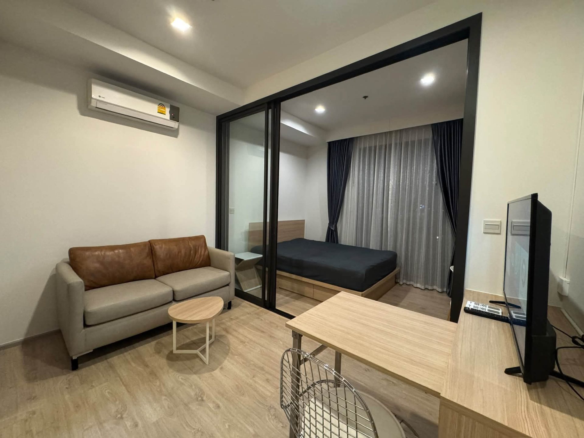 M Jatujak Condo