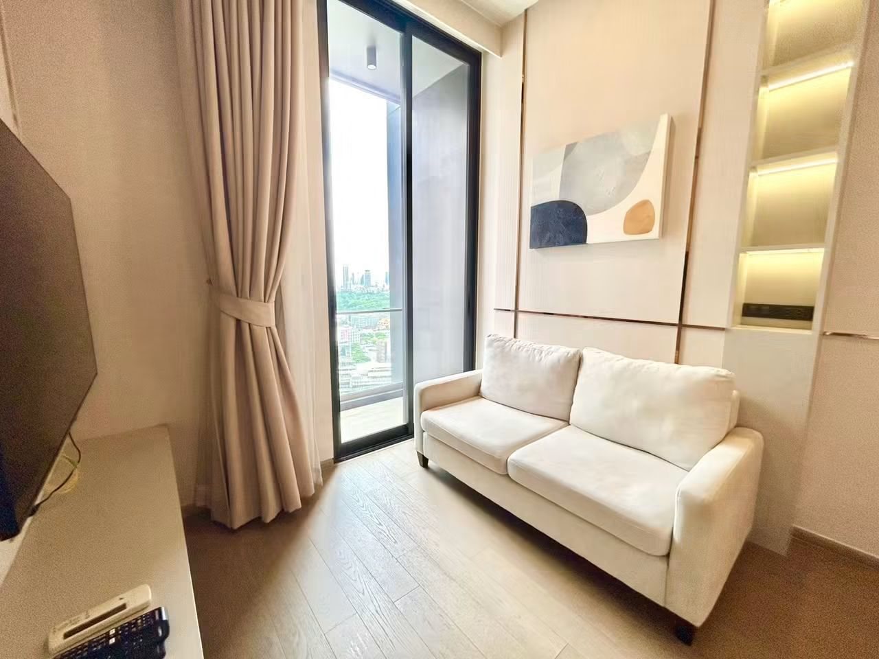 For Rent Celes Asoke Condo