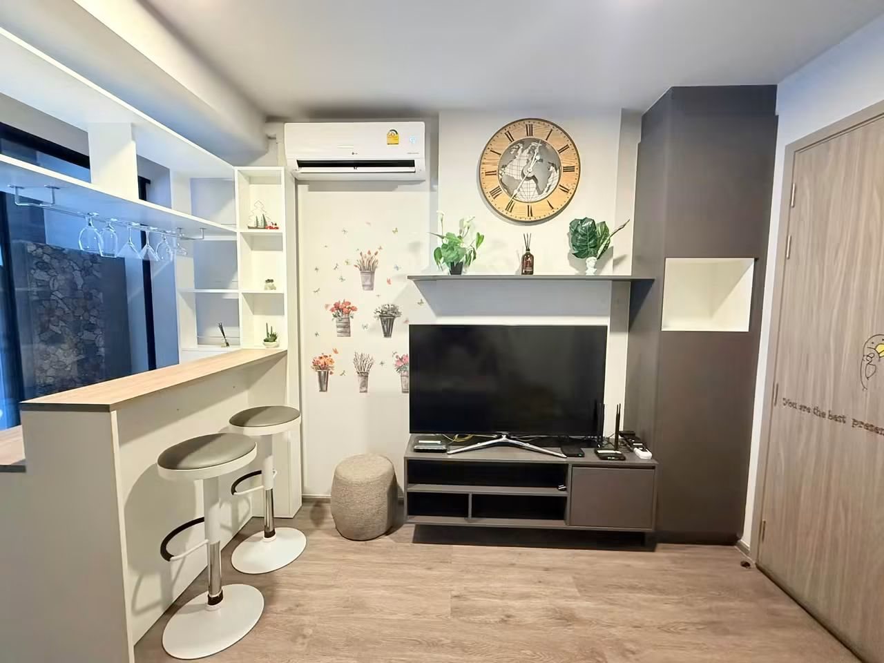 For Rent/Monte Rama 9