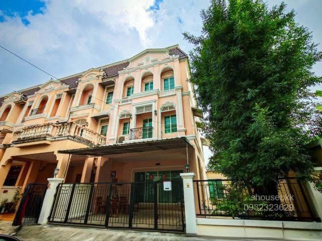 The URBAN Sathorn: Pet-Friendly