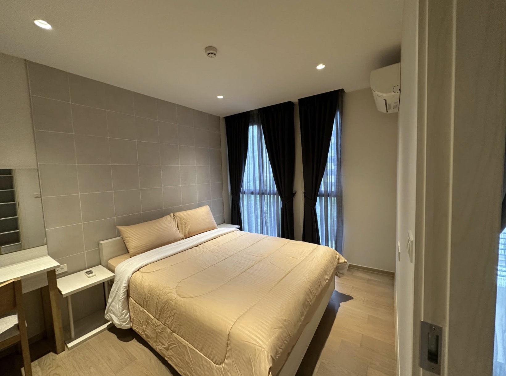 Runesu Thonglor 5