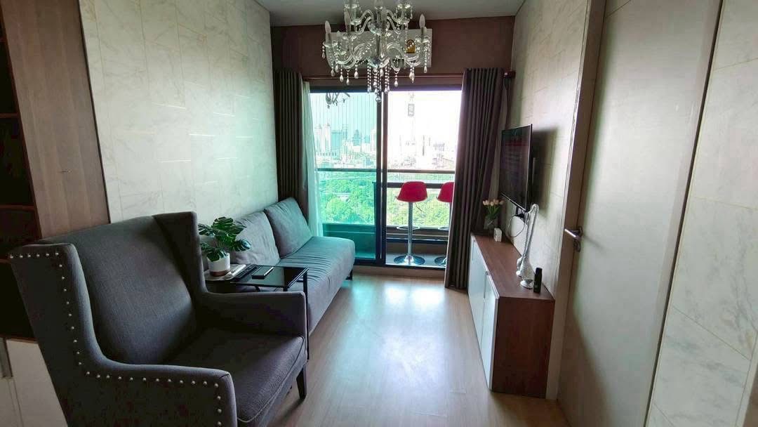 Lumpini Suite Phetchaburi Makkasan