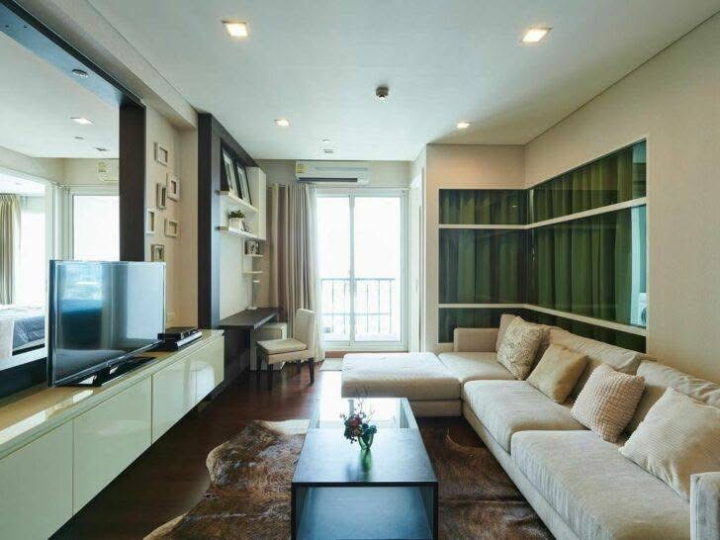 Ivy Thonglor
