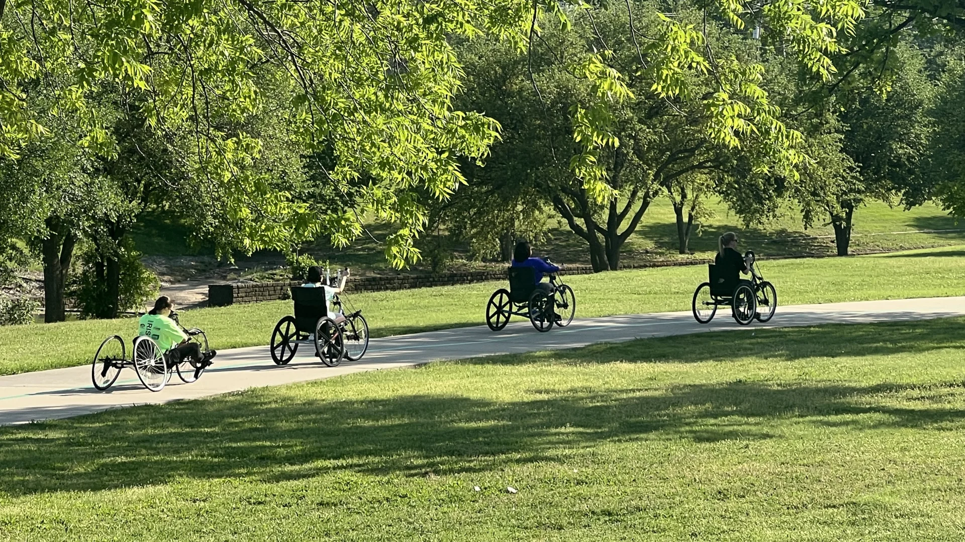 Handcycling