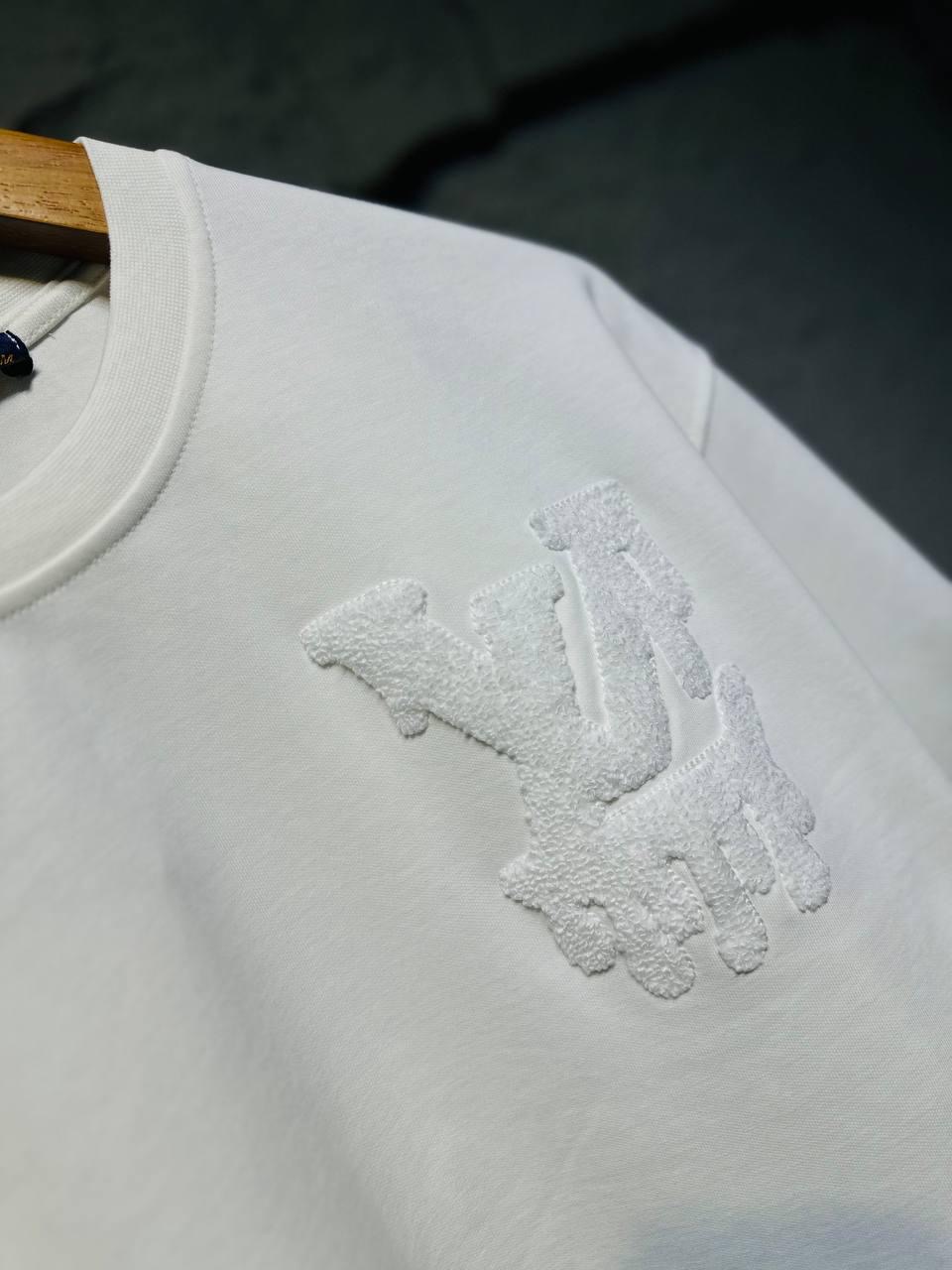 تيشيرت LV