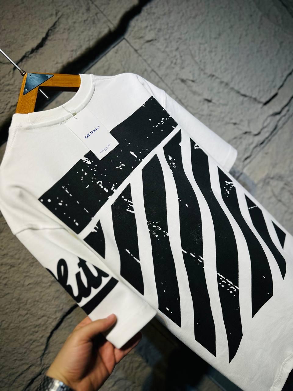 تيشيرت بخطوط Off-White