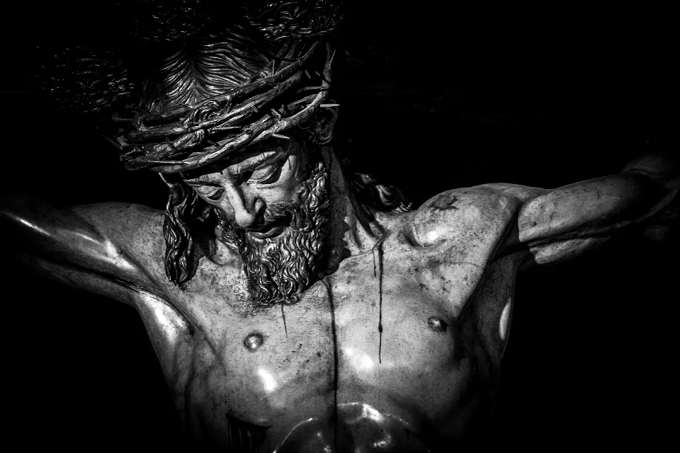 Semana Santa. Sevilla. Nazarenos y acolitos