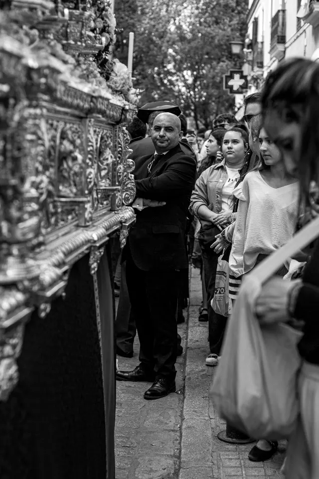 Semana Santa. Sevilla. Capataces y costaleros II