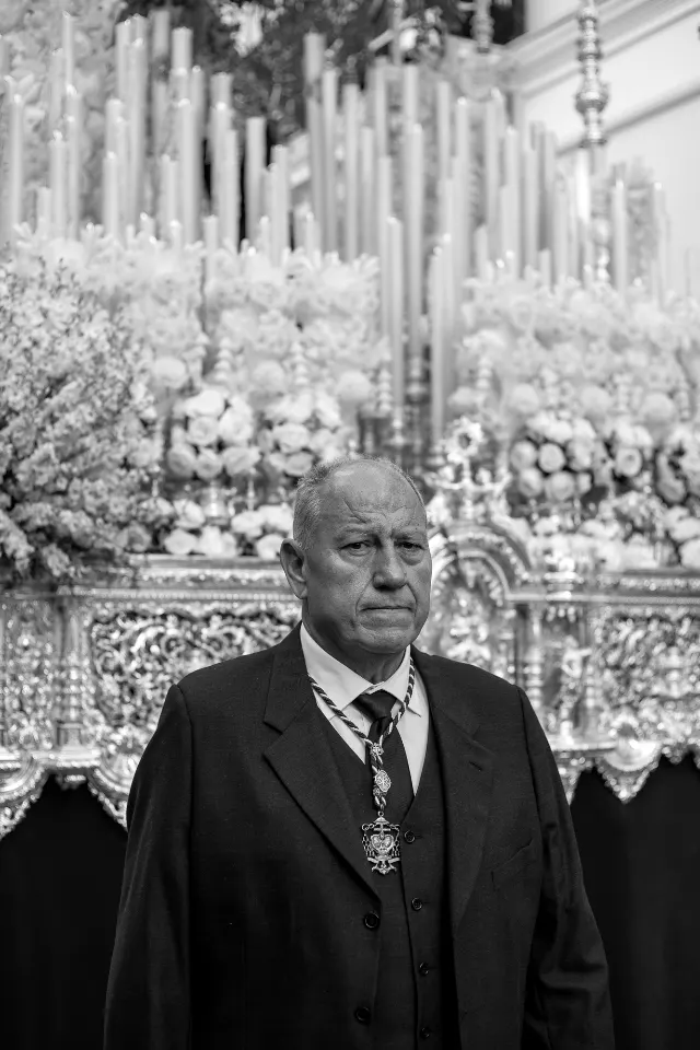 Semana Santa. Sevilla. Capataces y costaleros II.