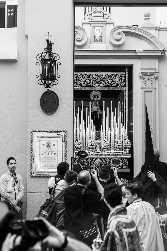 Semana Santa. Sevilla. Las miradas del amor II: